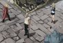 Fullmetal Alchemist: Brotherhood: Espaldas distantes